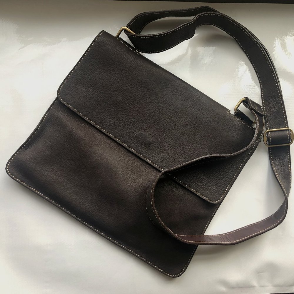 Pebbled Chocolate Brown Leather Crossbody Bag Gem